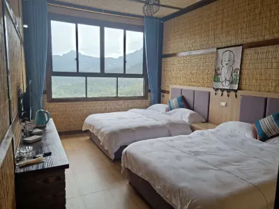 Chongqing Linyun Mountain Residence Hotel in zona Longlin Shihai Scenic Area