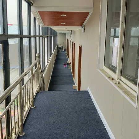 Bo'ai Xinkayou Express Hotel