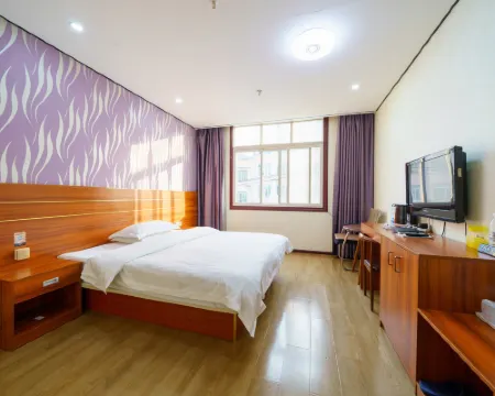 Xiangyu Homestay Hotels in Longlin