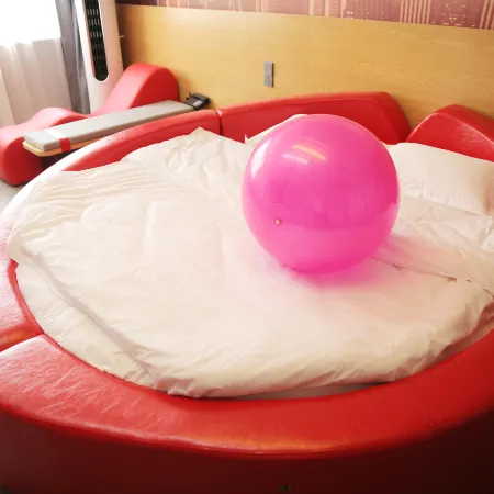 Yueke Boutique Hotel (Yuecheng RT-Mart)