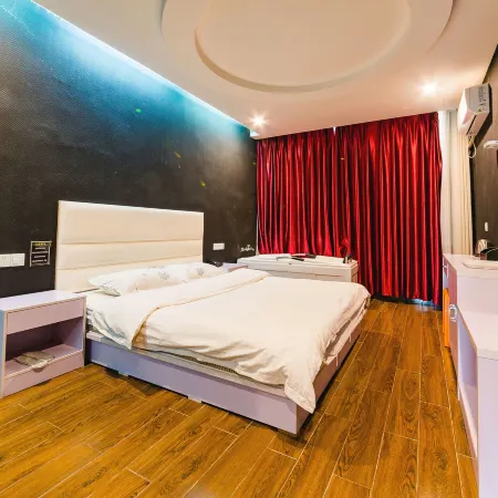 Dong Fang Hotel