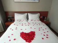 Home Inn Huayi (Linyi Lanling Yucai Road) فنادق في لانلينغ