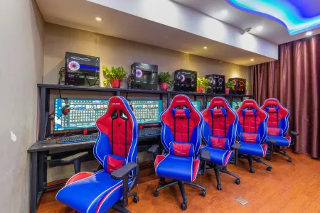 Silikar E-sports Hotel Отели рядом с достопримечательностью «Yuzhou Forest Botanical Garden»