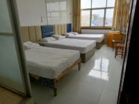 Minquan Jixiang Hotel