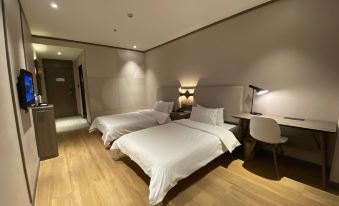 HanTing Hotel (Qingdao West Coast Bus Terminal)