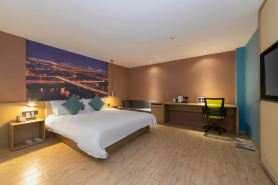 Jingjiang Melinik Hotel