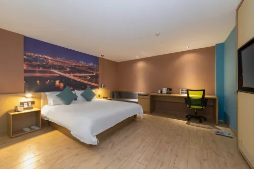 Jingjiang Melinik Hotel