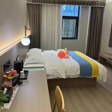 Chaoyang Business Hostel