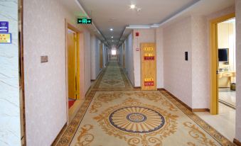 Wanxiang Hotel (Qinzhou Lingshan)