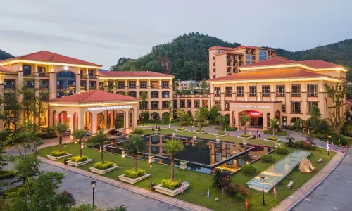 Huiyue  Hot Spring Resort