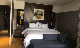 Weinan WanHao E-Sports Hotel