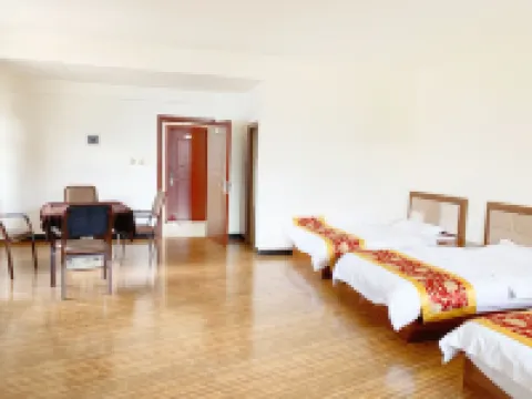 石屏萬德ホテル