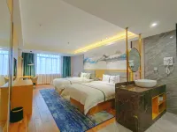 Van Gogh Boutique Hotel