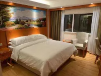 Vienna 3 Good Hotel (Huilai Jinghai Branch)