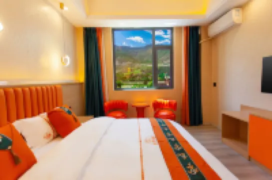 Orange Hotel