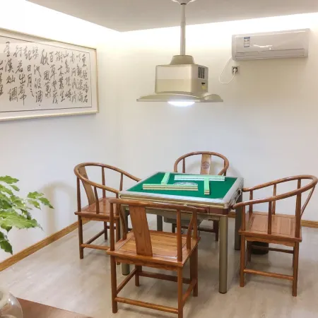 Shell Hotel (Donghai Shichen Road)