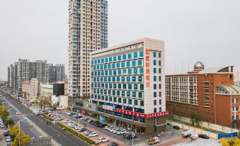 Ease Hotel (Tianjin Hangu Xinkai North Road Grand Theatre)