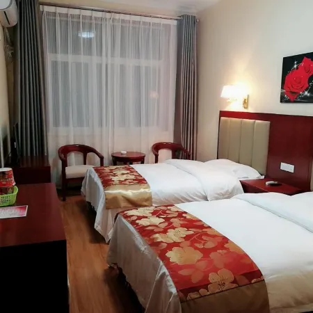 Luonan Rose Yuanxiangcun Inn