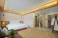 Kaili Hyatt Garden Hotel Hotels near Xiaogao Mountain
