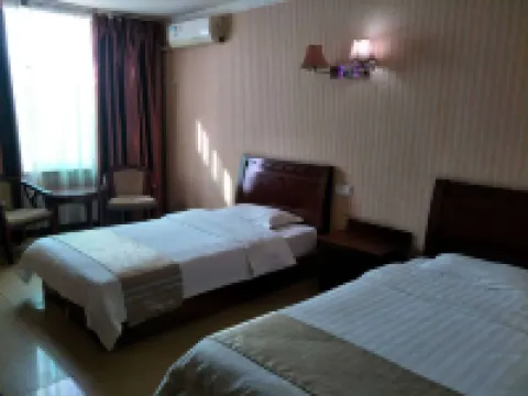 Lingbao Qingya Express Hotel