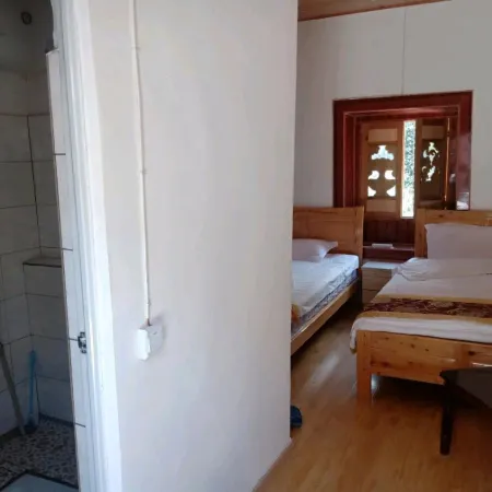 Danba Jiarong Home Minju Inn