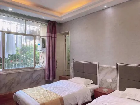 Xuanhan Qiyuan Business Hotel Отели рядом с достопримечательностью «Minge Square»