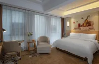 Vienna Hotel (Yueyang east railway station store)