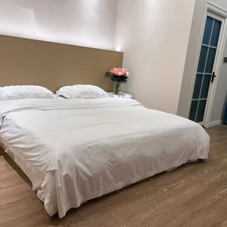 Binyang Thailand latex theme hotel