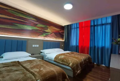KUNMING BAOLIN INN