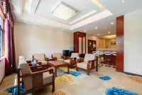 Pan Prague Resort Hotel Các khách sạn ở Lục Bàn Thủy