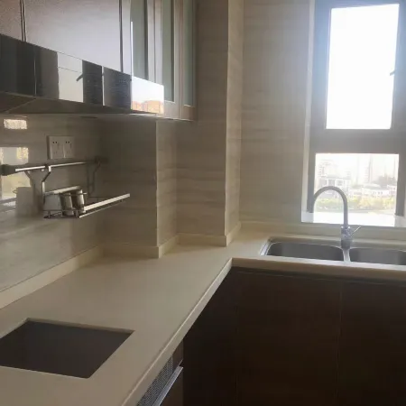 Luoyi Apartment (Fuyang Hengda Lvzhou Shop)