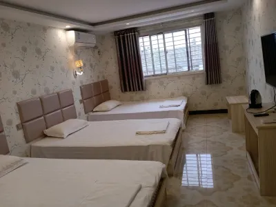 Tianmen Lotus Garden Hotel