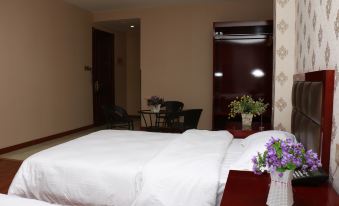 Dunhua Bosheng Hotel