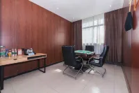 Baichuan Hotel (Zhoukou Passenger Transportation Center Station) - Bãi đậu xe