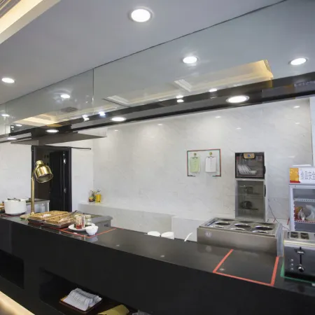 Rongcheng Shanhai Yunguang Hotel (Sports Center Sakura Lake Branch)