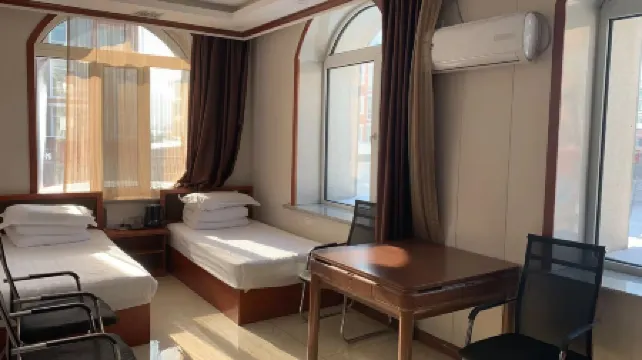 Dongning Jinfuyuan Hotel