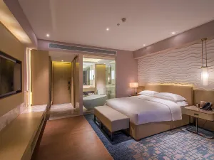 Yatai New City Hot Spring Hotel
