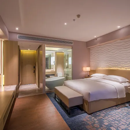 Yatai New City Hot Spring Hotel