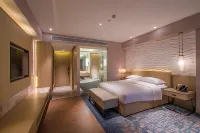 Yatai New City Hot Spring Hotel Отели рядом с достопримечательностью «Академия туризма Чанчуньского университета»