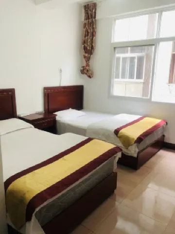 Yuxi Hongyuan Inn (Nie'er Park)