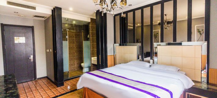 Baiqing Elegant Business Hotel (Anshan Station Yongle Park Branch) Anshan otelleri
