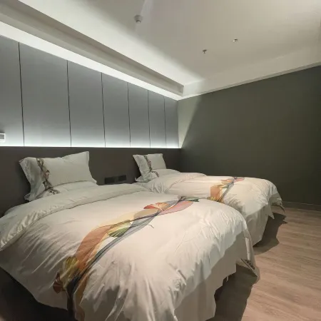 Junlong Hotel Lichuan