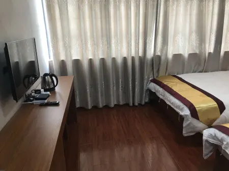 Longling Phoenix Apartment