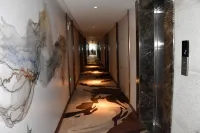 Home Inn Huaxuan Collection Hotel (Zhaotong Yanliang Bus Terminal)