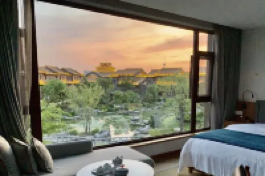 Kaifeng Qingming Shangheyuan Haitang Flower Hotel