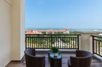 Lavande Hotel (Haikou West Coast International Conference Center ) Hotels near Elizabeth Arden (Haikou International Duty Free Shopping Complex 2 floor)
