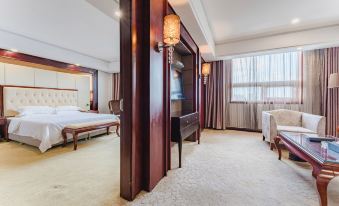 Xinyang East Earl Hotel