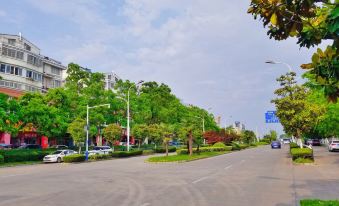 Pebble Motel Cloud Hotel (Chaohu Wanda Plaza)