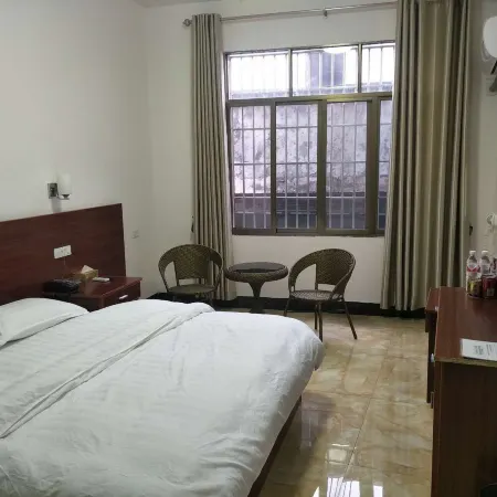Luocheng Yaju Hotel