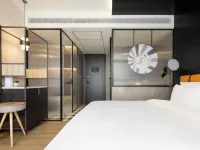 ZMAX滿兮酒店(成都萬象城萬年場地鐵站店) 鄰近廊橋(塔子山公園店)的酒店